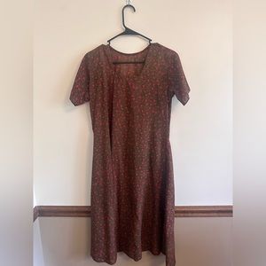 Lightweight patterned dress with short sleeves